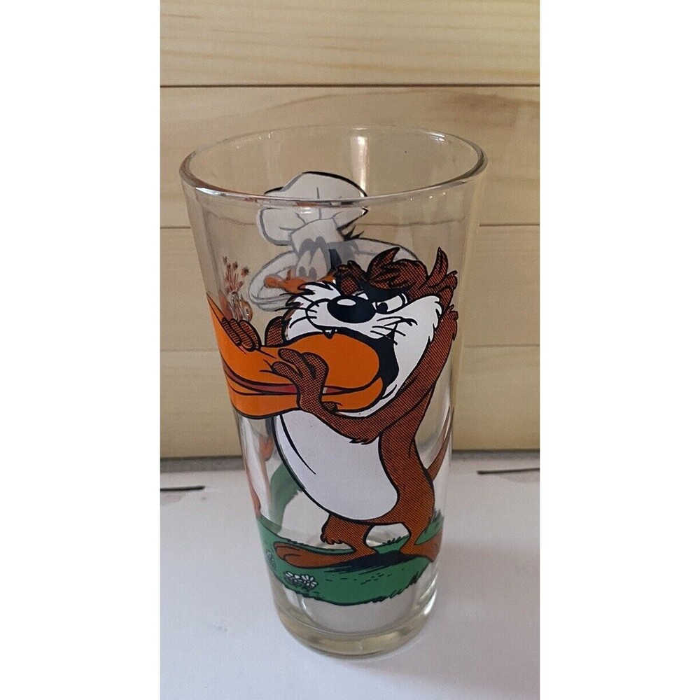 Vintage Pepsi Glass Warner Bros Looney Tunes Daffy Duck & Tasmanian Taz Cup 1976